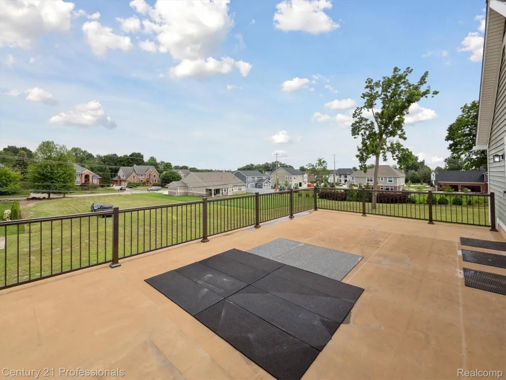 21120 Halsted Road Northville City, MI 48167