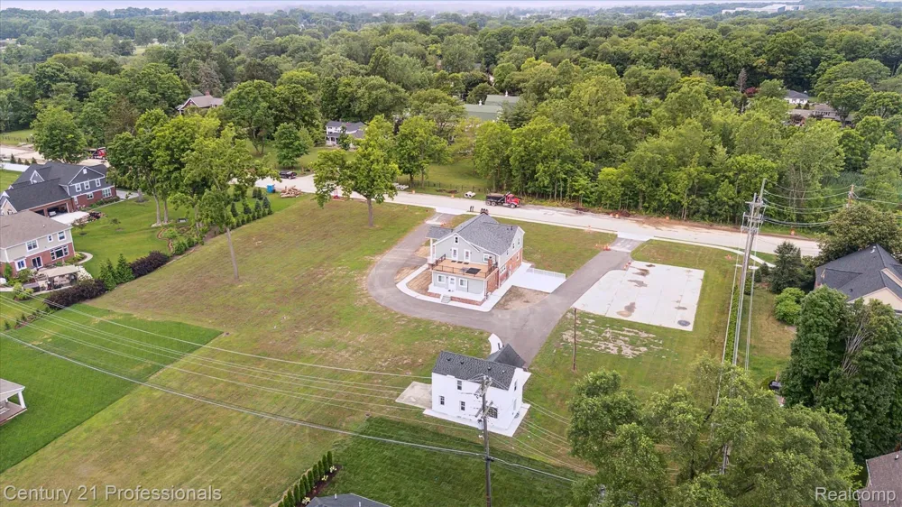21120 Halsted Road Northville City, MI 48167