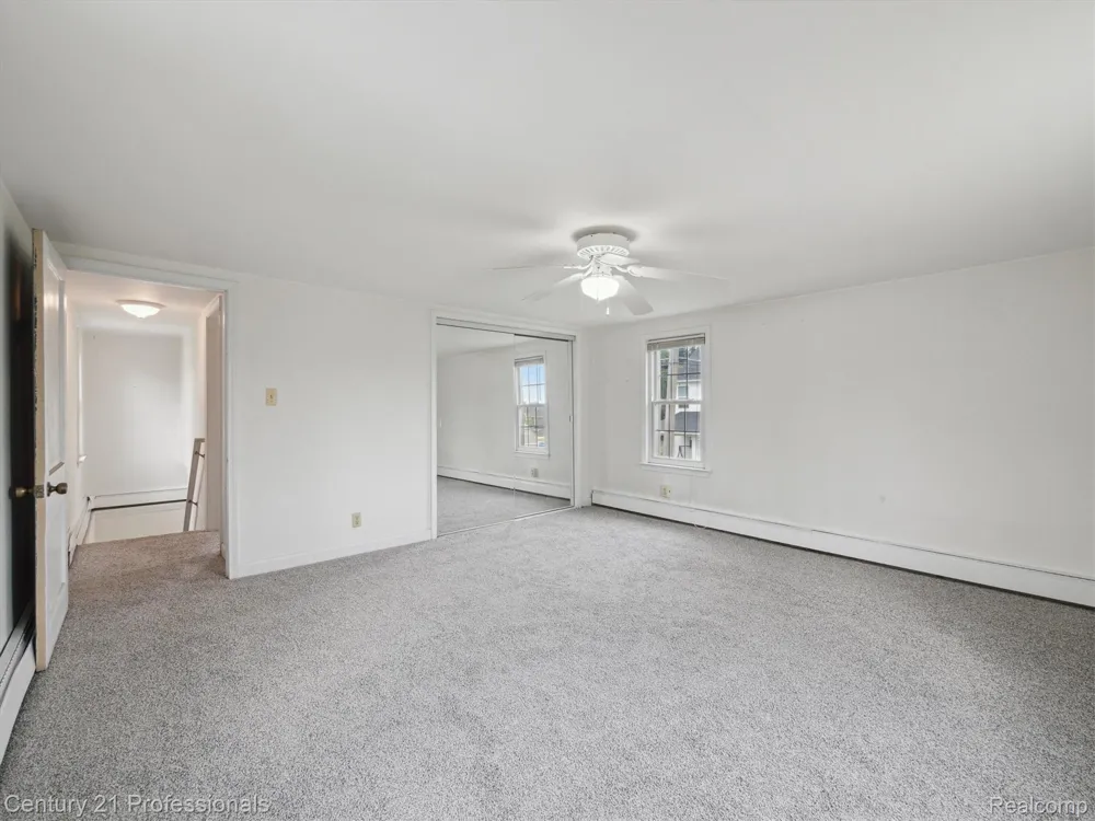 21120 Halsted Road Northville City, MI 48167
