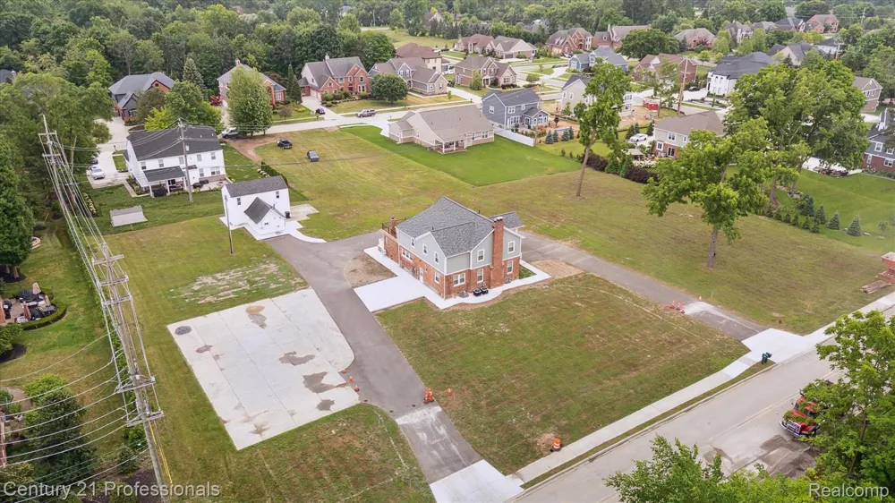 21120 Halsted Road Northville City, MI 48167