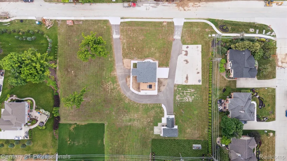 21120 Halsted Road Northville City, MI 48167