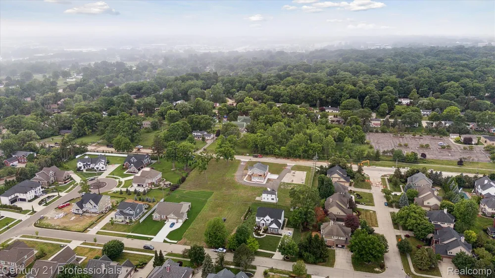 21120 Halsted Road Northville City, MI 48167