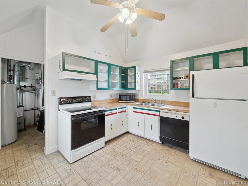 21120 Halsted Road Northville City, MI 48167