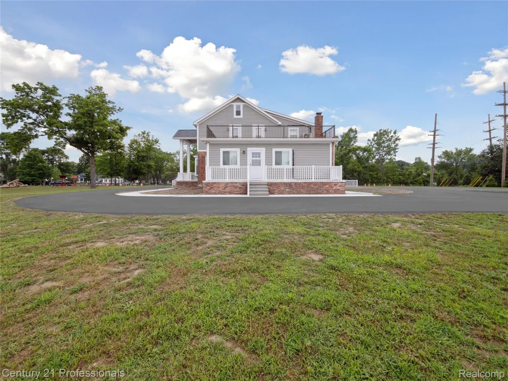 21120 Halsted Road Northville City, MI 48167