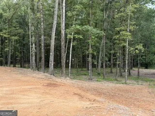 2180 Dunn RD Molena, GA 30258