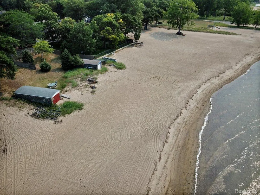 9515 Point Charities Avenue Caseville Township, MI 48755
