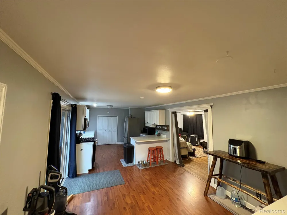 328 W Mt Morris Street Mt Morris City, MI 48458