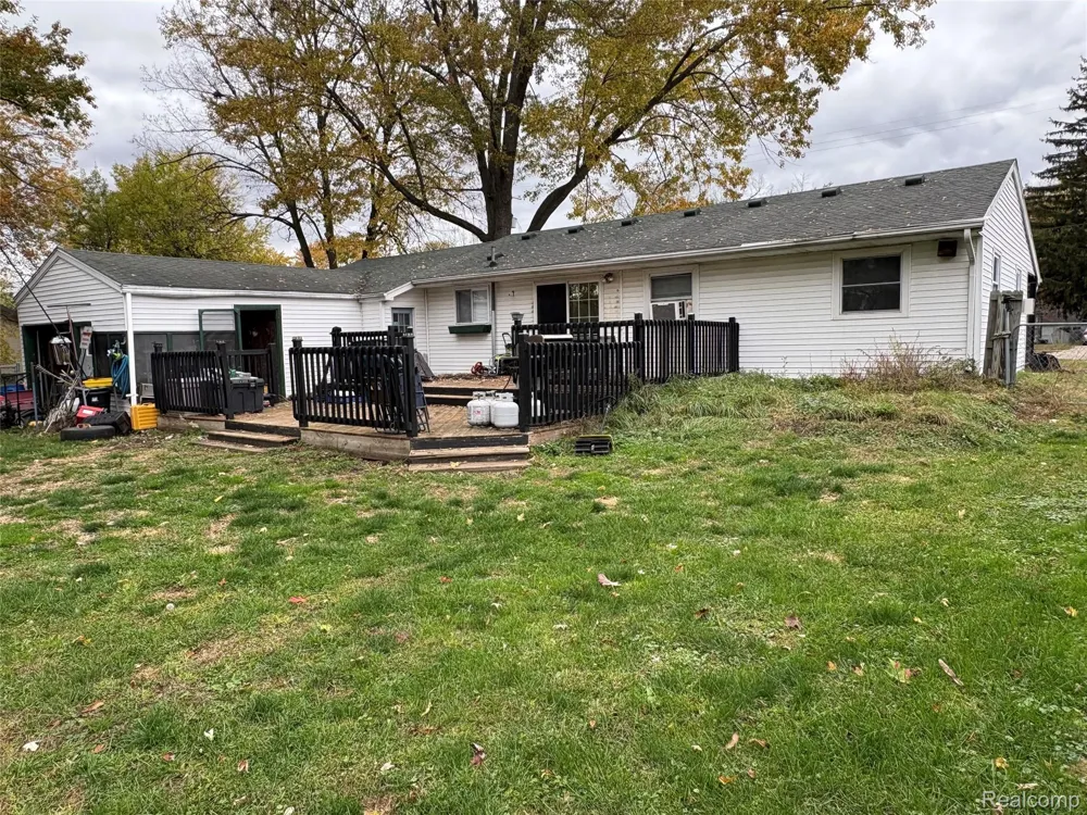 328 W Mt Morris Street Mt Morris City, MI 48458