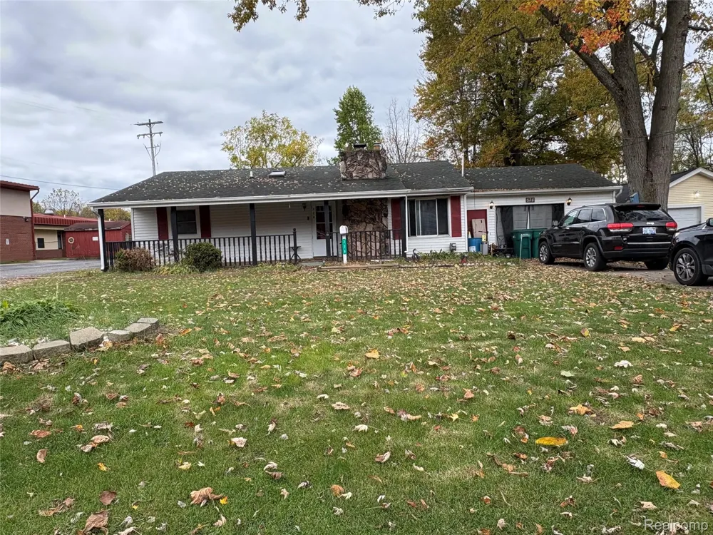 328 W Mt Morris Street Mt Morris City, MI 48458