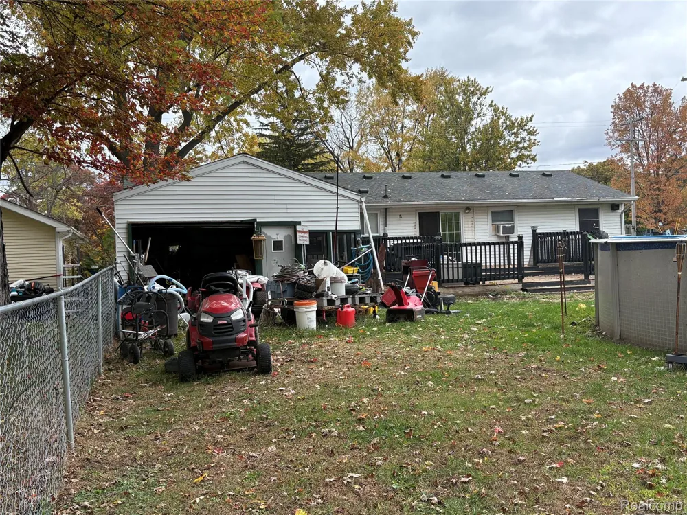 328 W Mt Morris Street Mt Morris City, MI 48458