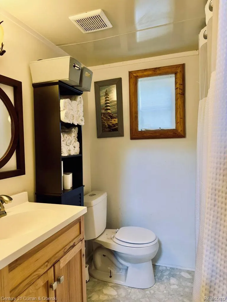 111 Petoskey Drive Roscommon Village, MI 48653