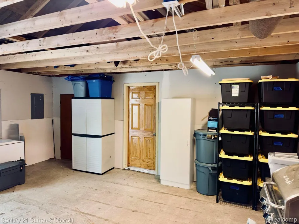 111 Petoskey Drive Roscommon Village, MI 48653