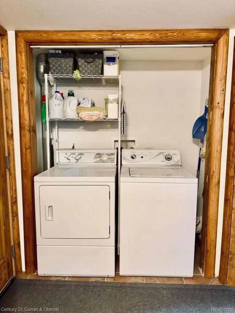 111 Petoskey Drive Roscommon Village, MI 48653
