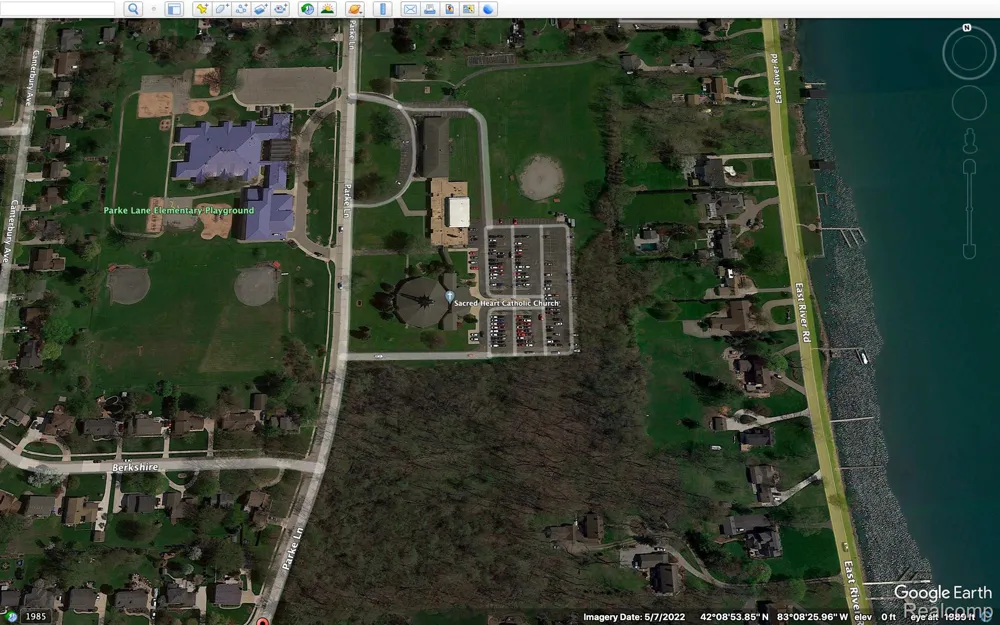 21599 E PARKE LANE Grosse Ile Township, MI 48138
