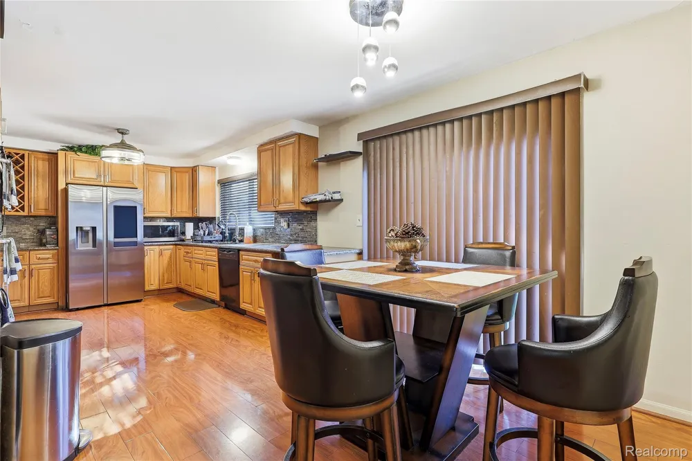 35163 Dumbarton Street Harrison Charter Township, MI 48045