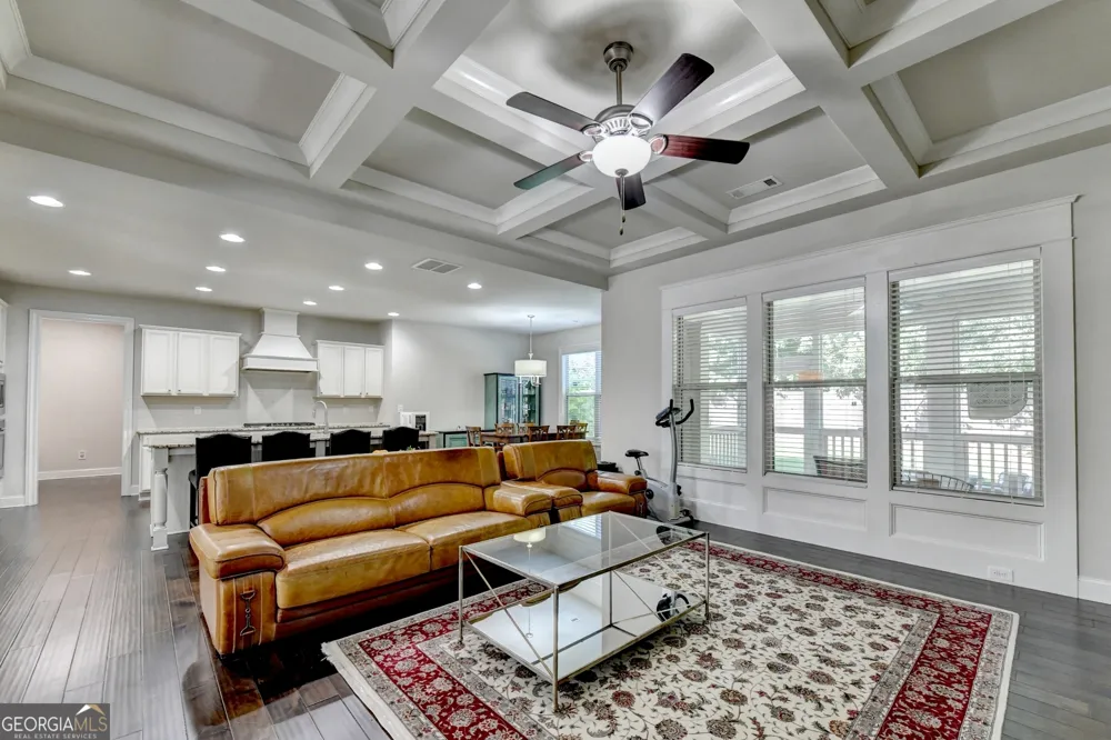 4922 Park Vale DR Buford, GA 30518