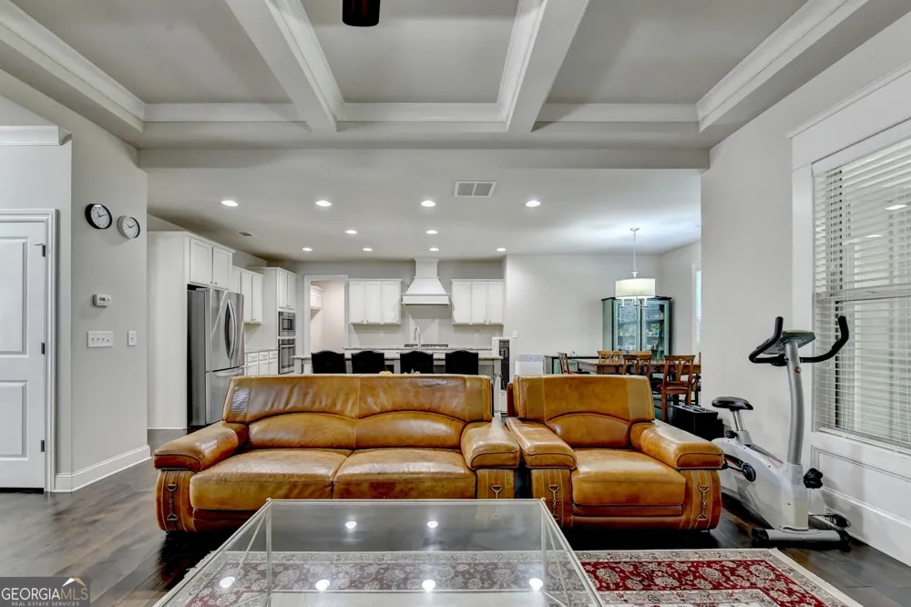 4922 Park Vale DR Buford, GA 30518