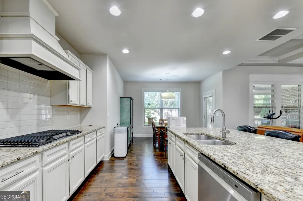 4922 Park Vale DR Buford, GA 30518