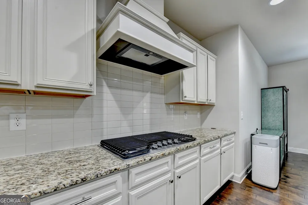 4922 Park Vale DR Buford, GA 30518