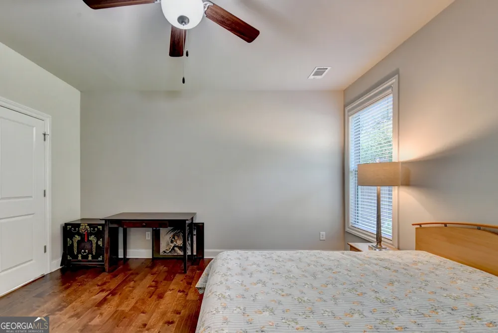 4922 Park Vale DR Buford, GA 30518