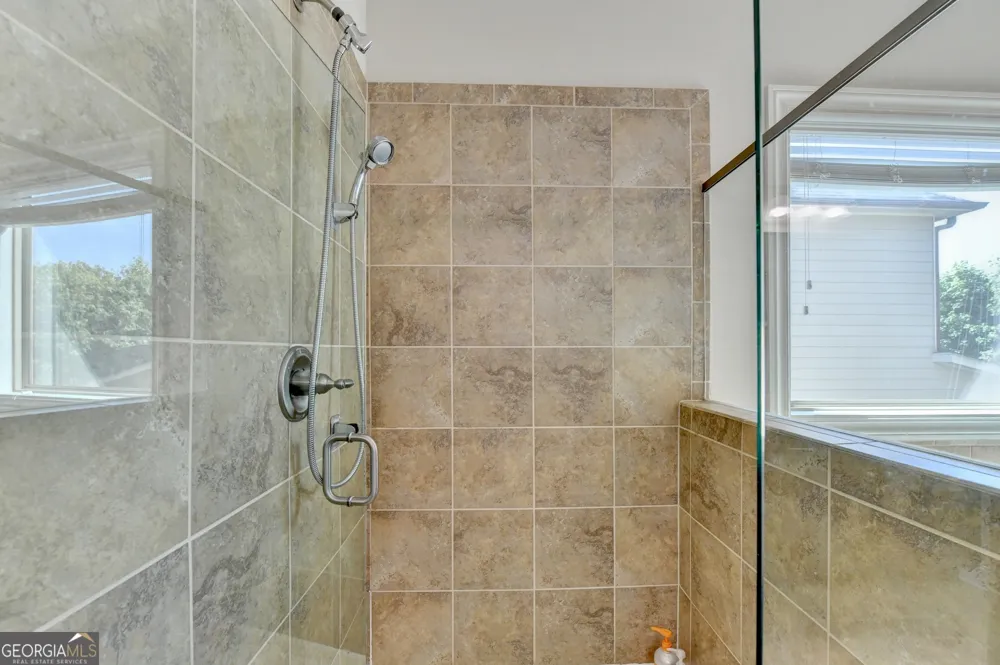 4922 Park Vale DR Buford, GA 30518