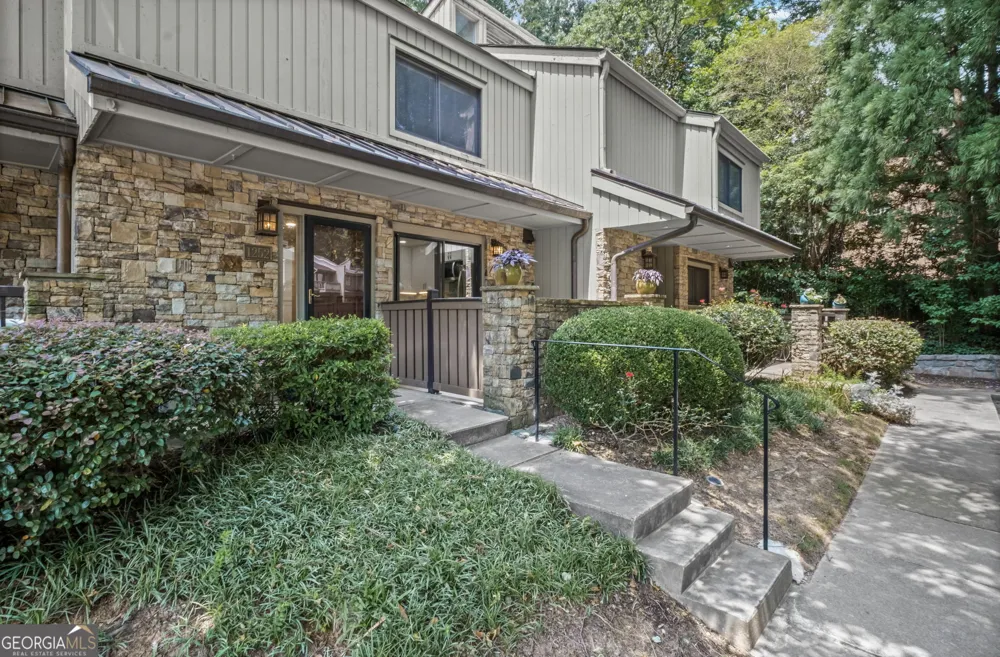 1252 Druid Knoll DR NE Brookhaven, GA 30319