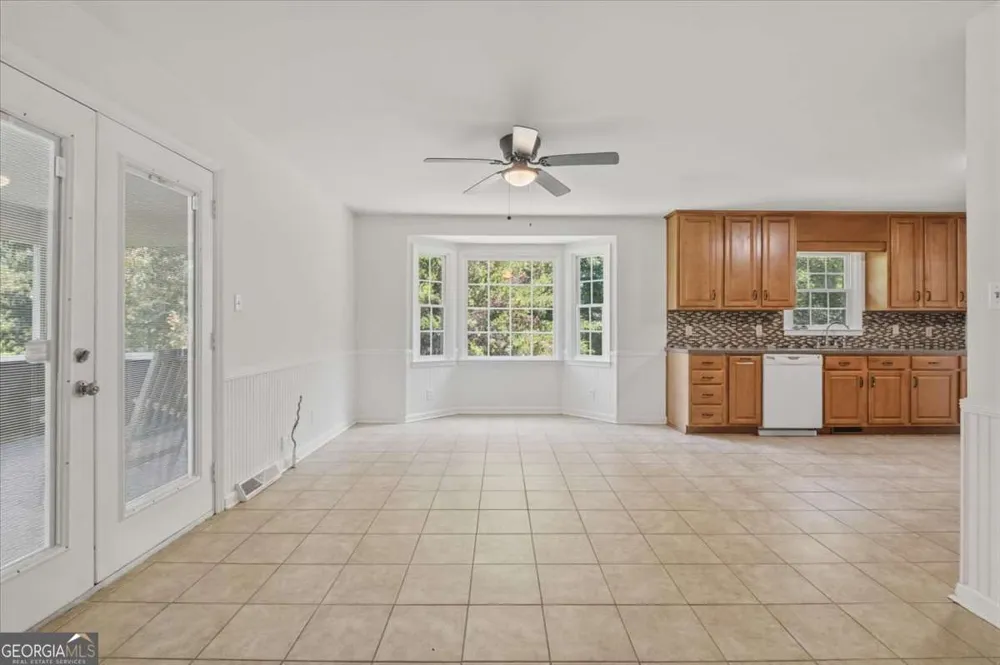 591 Old Taylorsville RD Aragon, GA 30104