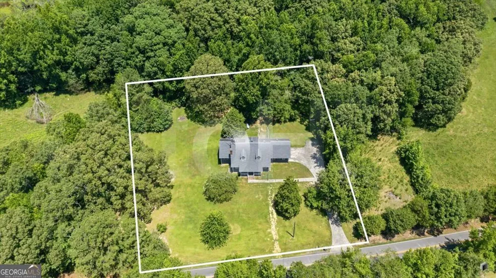 591 Old Taylorsville RD Aragon, GA 30104
