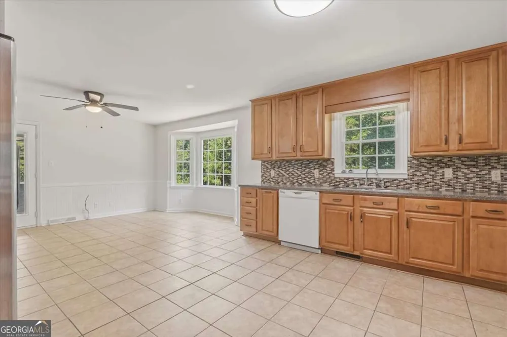 591 Old Taylorsville RD Aragon, GA 30104