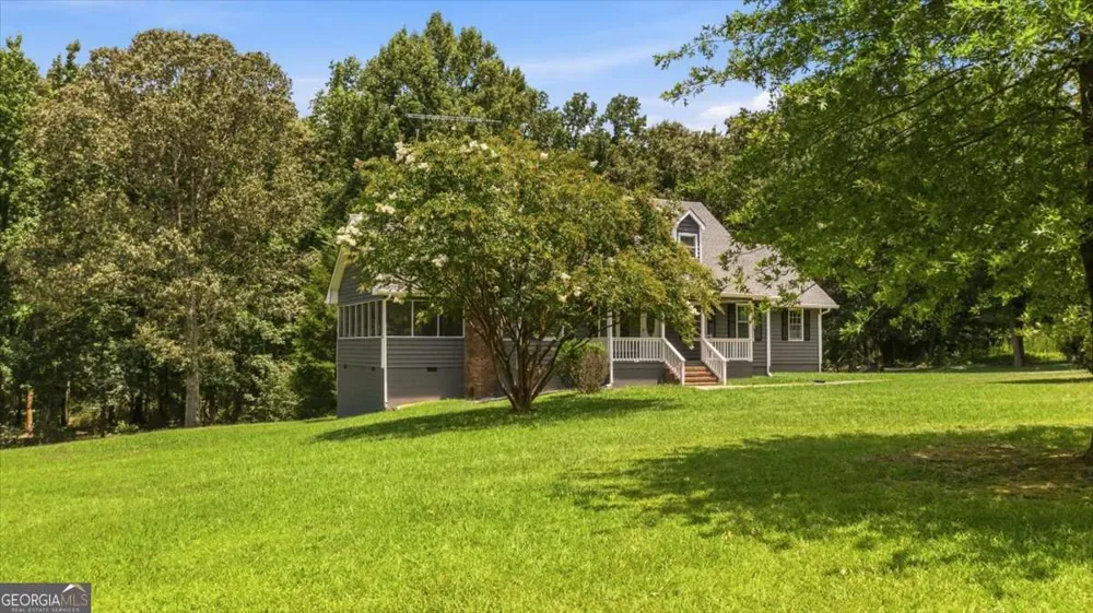 591 Old Taylorsville RD Aragon, GA 30104