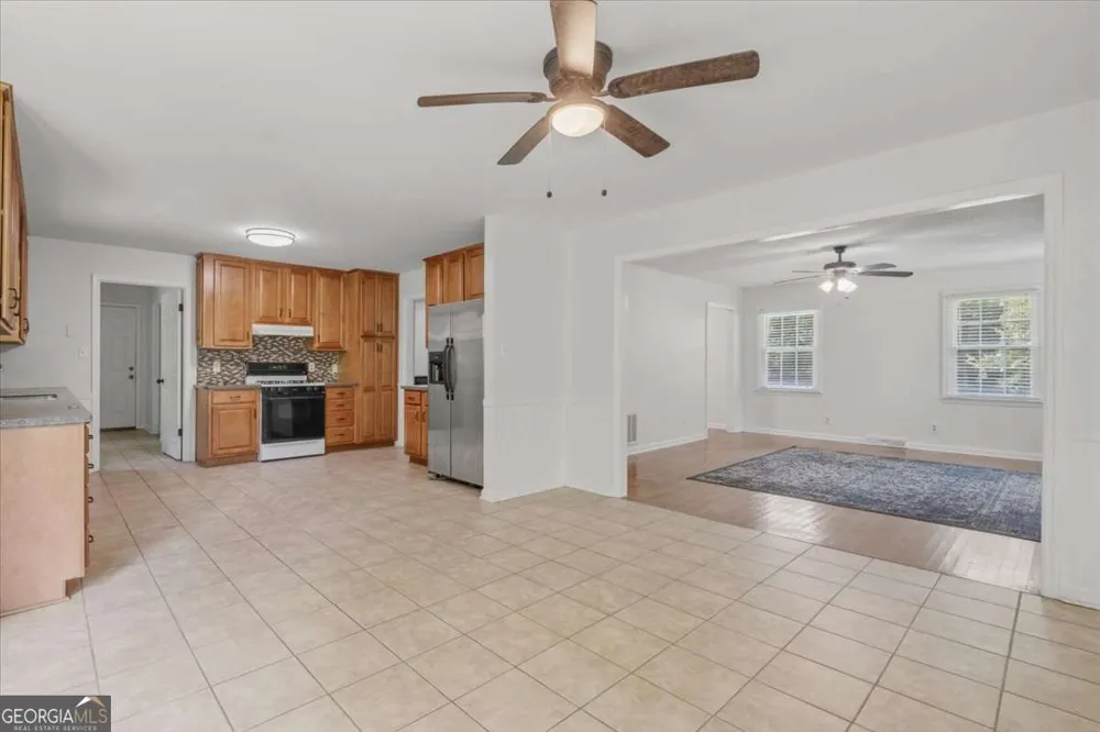 591 Old Taylorsville RD Aragon, GA 30104