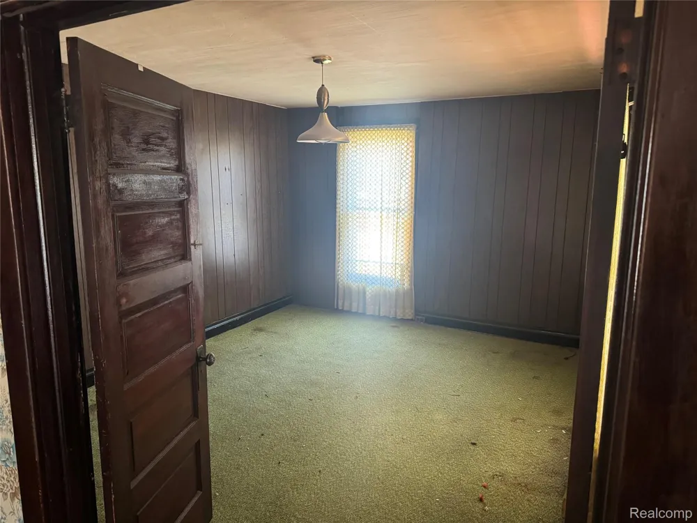 333 Greenly Street Adrian City, MI 49221