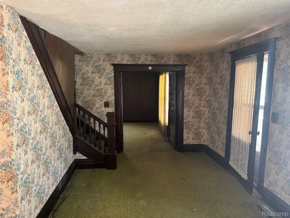 333 Greenly Street Adrian City, MI 49221