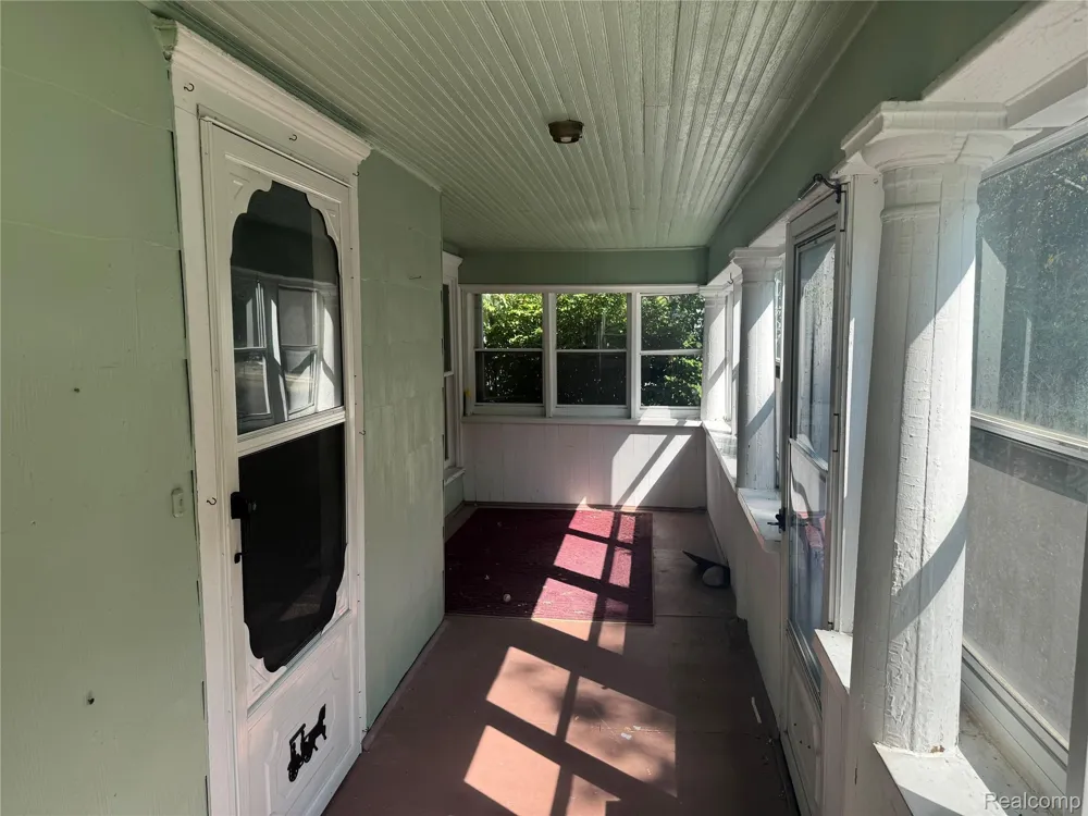 333 Greenly Street Adrian City, MI 49221