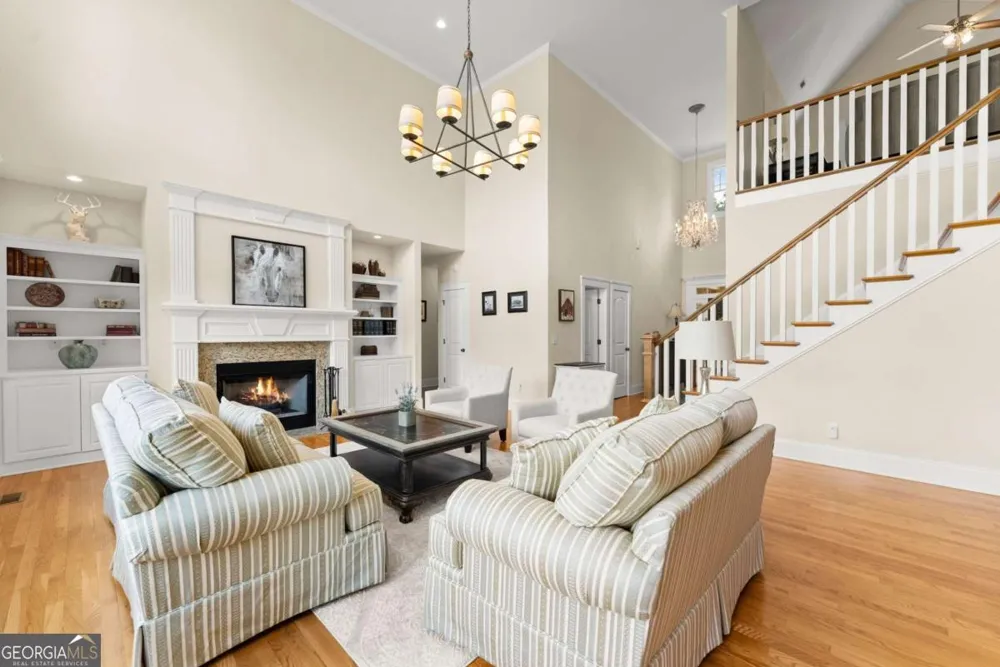526 Orchard DR Clarkesville, GA 30523