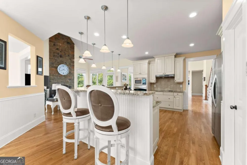 526 Orchard DR Clarkesville, GA 30523