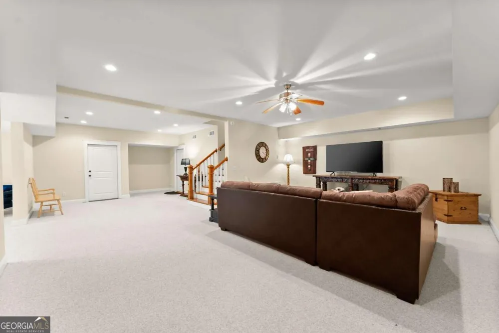526 Orchard DR Clarkesville, GA 30523