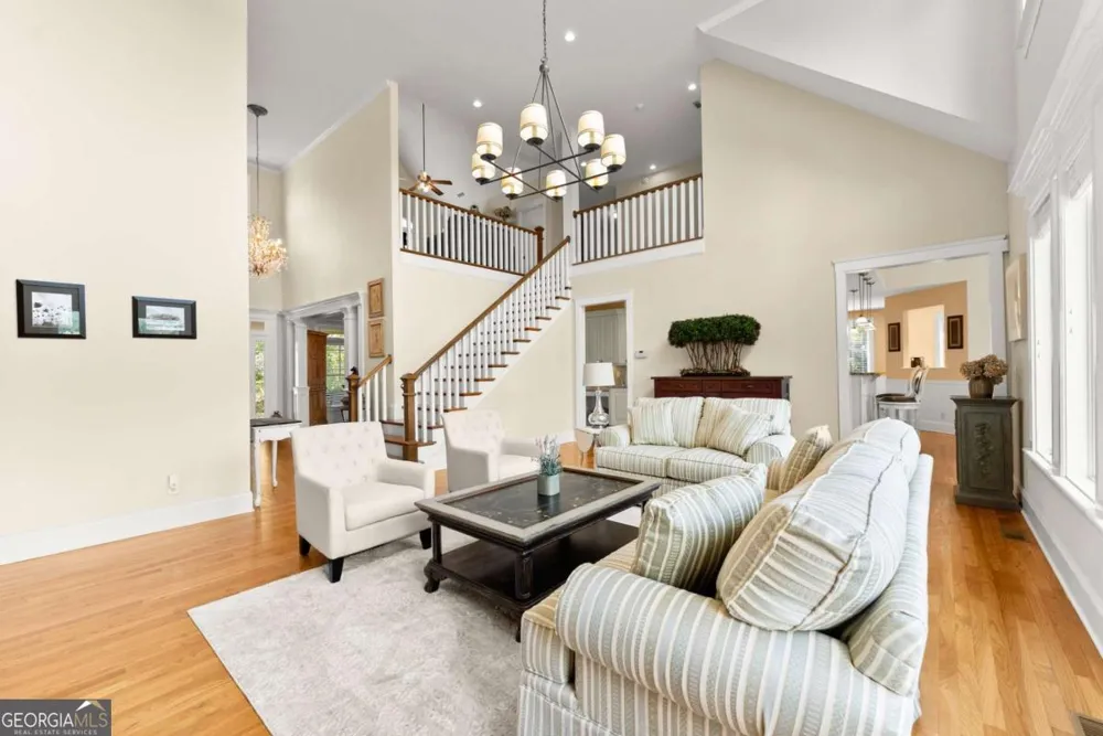 526 Orchard DR Clarkesville, GA 30523