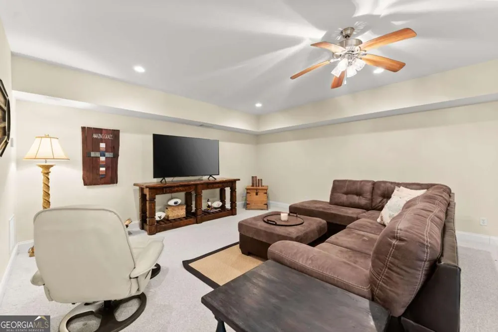 526 Orchard DR Clarkesville, GA 30523