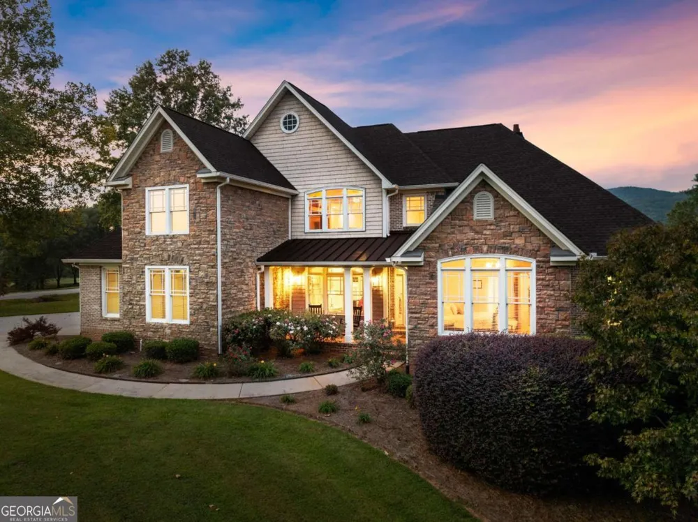 526 Orchard DR Clarkesville, GA 30523