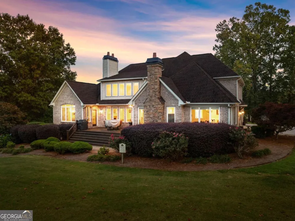 526 Orchard DR Clarkesville, GA 30523
