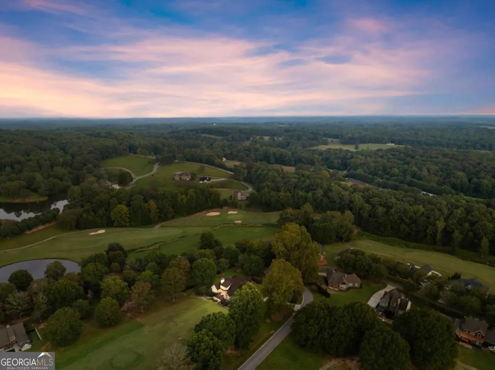 526 Orchard DR Clarkesville, GA 30523