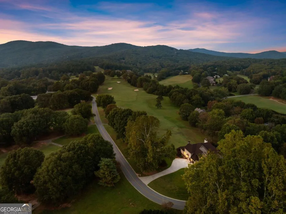 526 Orchard DR Clarkesville, GA 30523