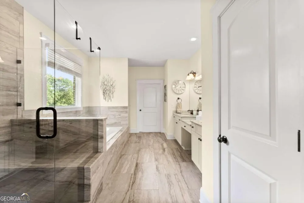 526 Orchard DR Clarkesville, GA 30523
