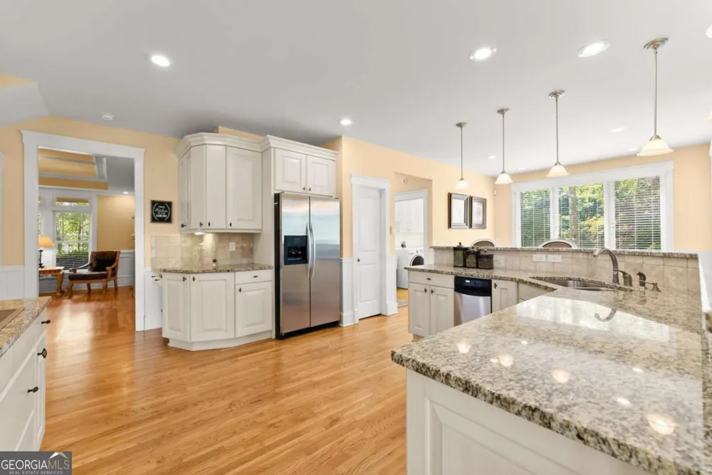 526 Orchard DR Clarkesville, GA 30523