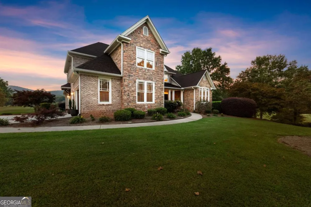 526 Orchard DR Clarkesville, GA 30523