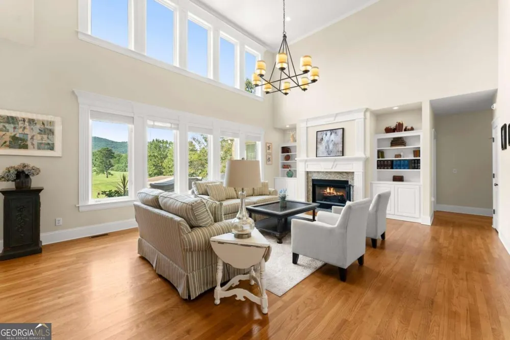 526 Orchard DR Clarkesville, GA 30523