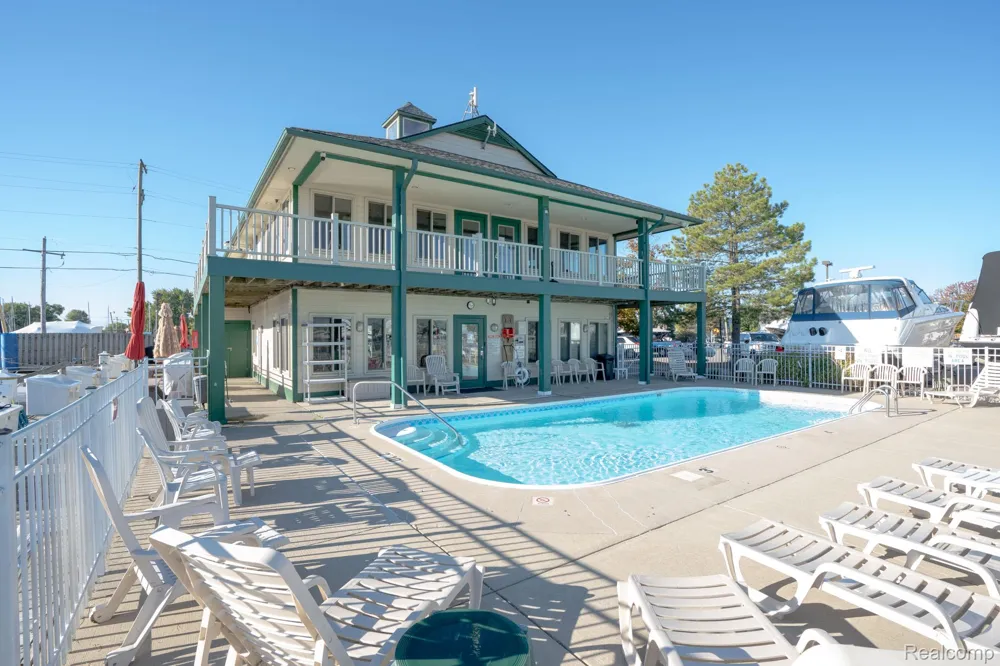 32081 River Road Harrison Charter Township, MI 48045