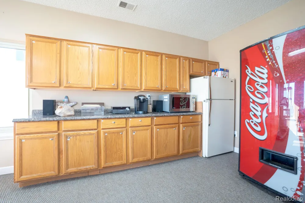 32081 River Road Harrison Charter Township, MI 48045