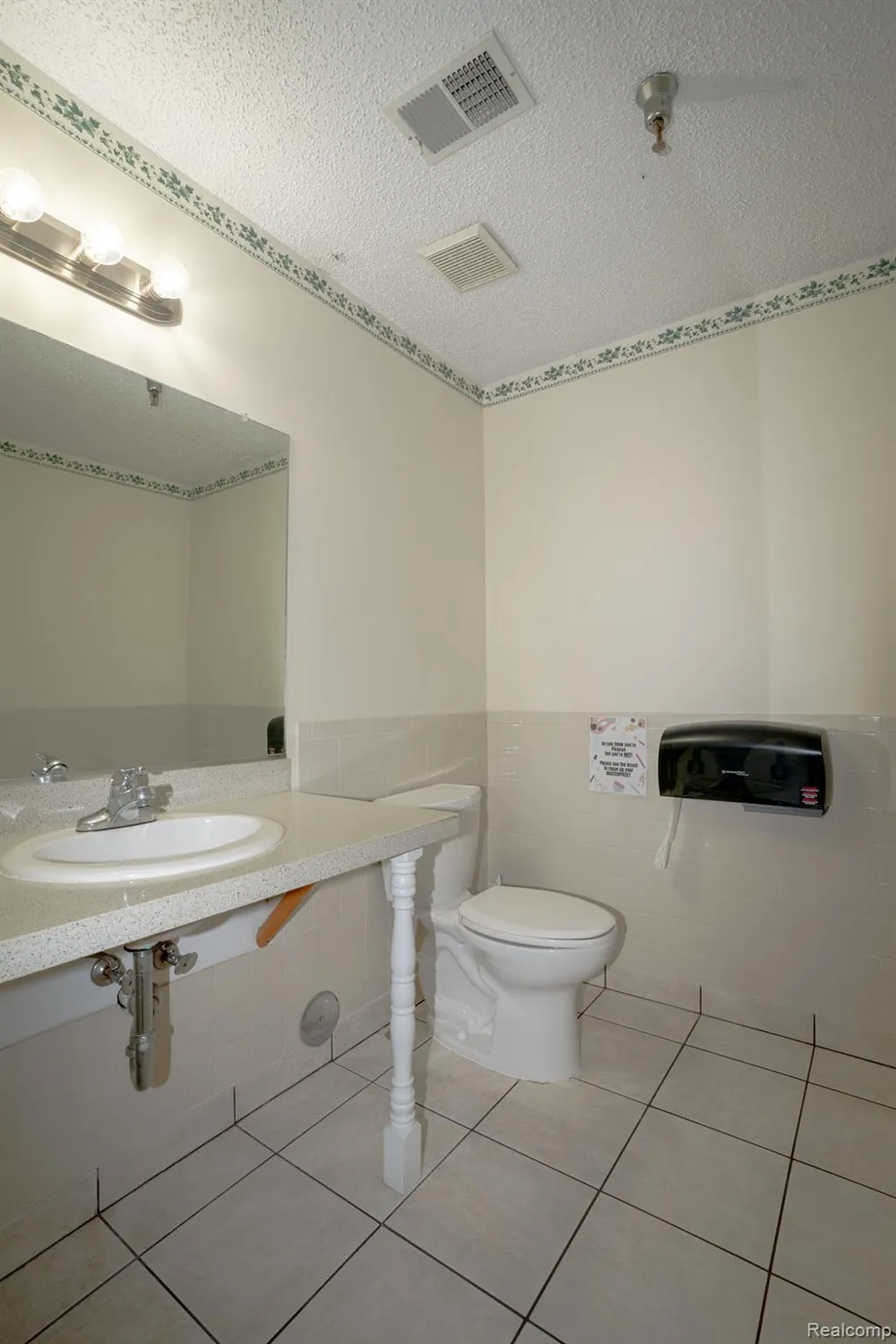 32081 River Road Harrison Charter Township, MI 48045